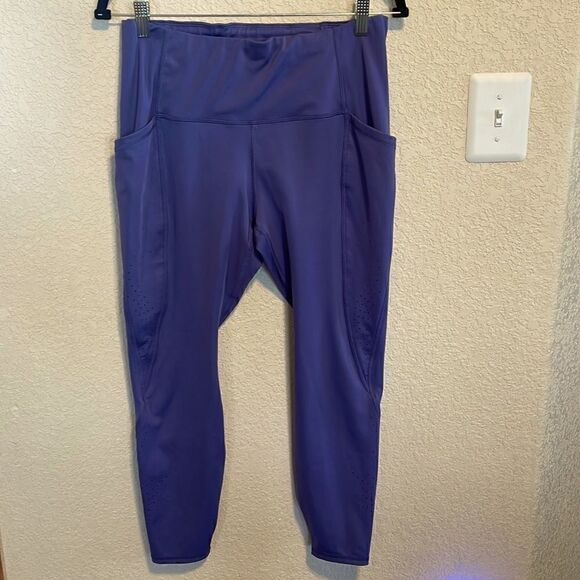 All in Motion- Women’s Purple Athleisure Workout Leggings Size XL with Pockets - Picture 1 of 7